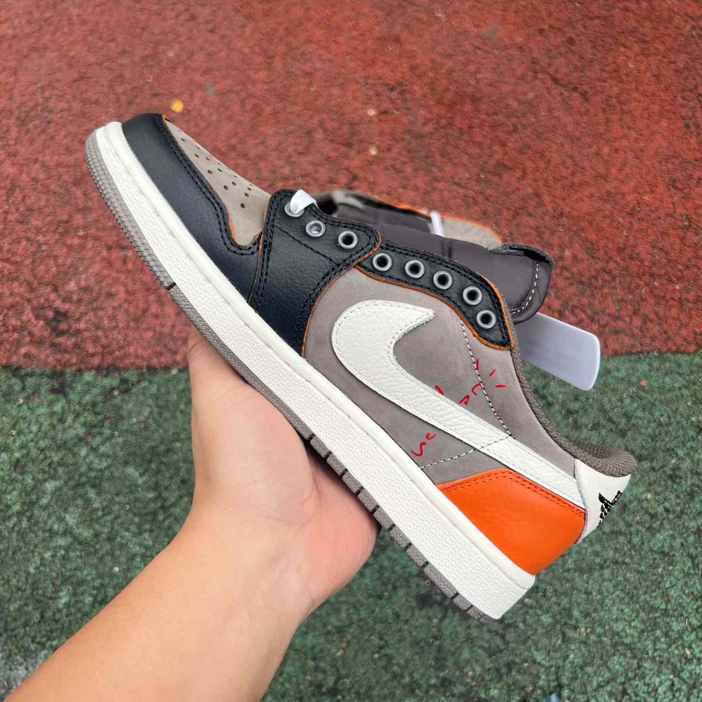 Travis Scott x Jordan Air Jordan 1 Low OG  Sneaker  - DesignerGu