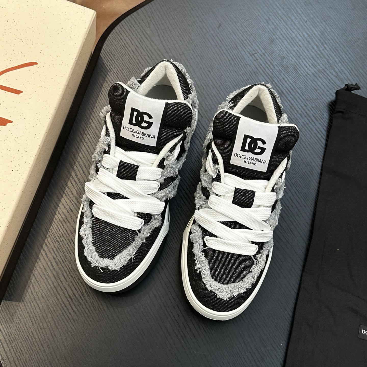 Dolce & Gabbana Denim New Roma Sneakers - DesignerGu