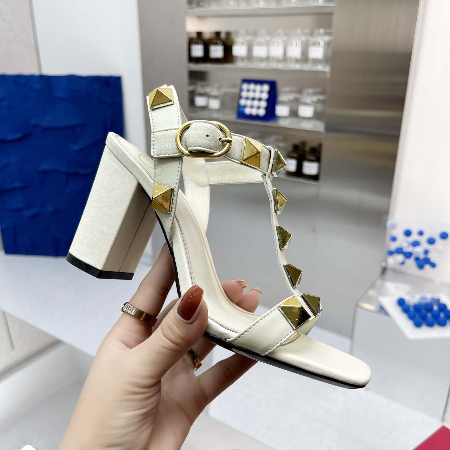 Valent Garavani Roman Stud Leather Ankle Strap Sandal - DesignerGu