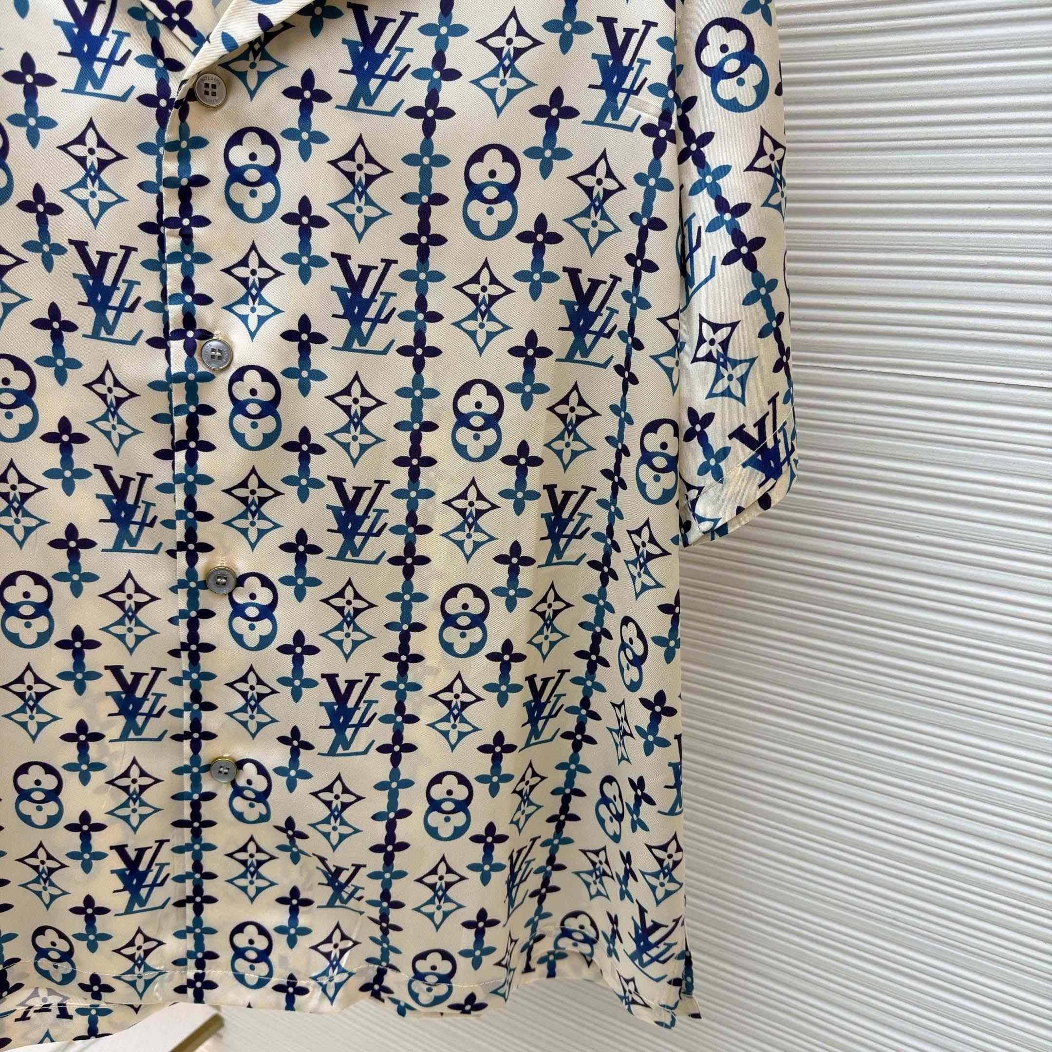 Louis Vuitton Monogram Printed Silk Short-Sleeved Shirt   1AJUOH - DesignerGu