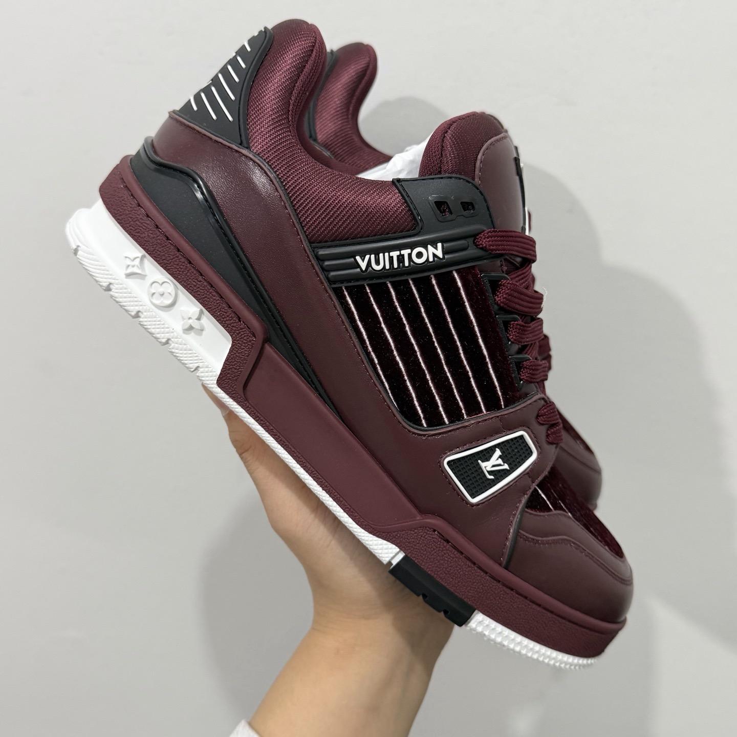 Louis Vuitton LV Trainer Sneaker    1AJ960 - DesignerGu