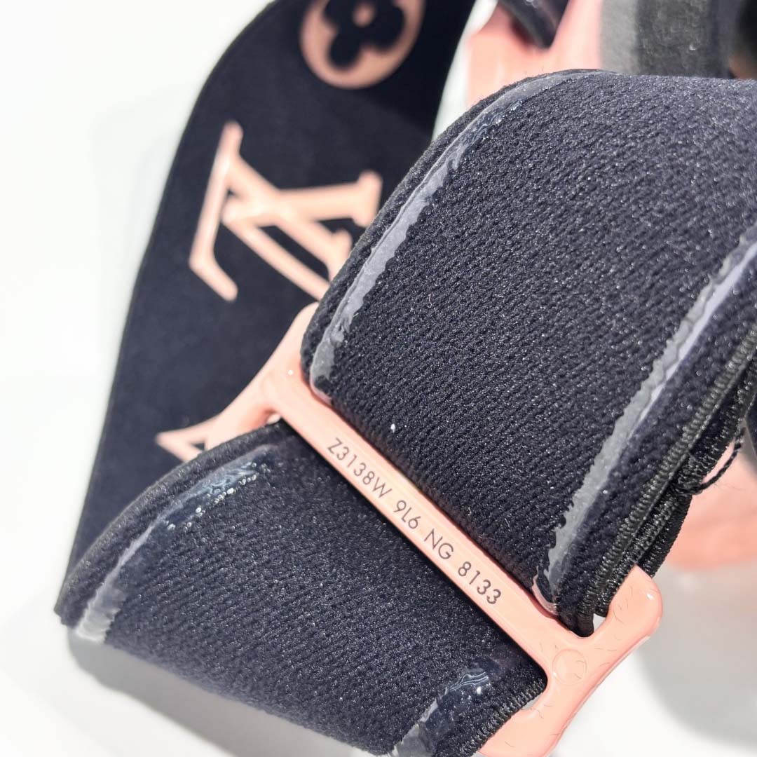 Louis Vuitton LV Snow Gradient Mask - DesignerGu