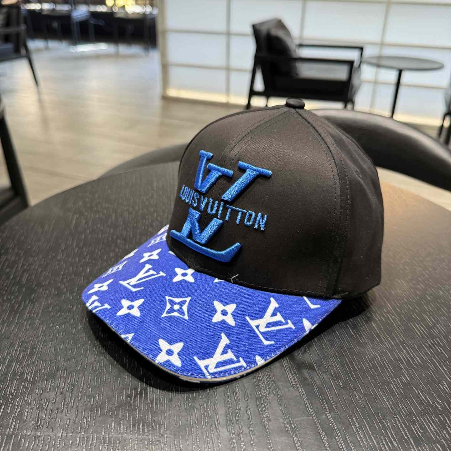 Louis Vuitton Cap - DesignerGu
