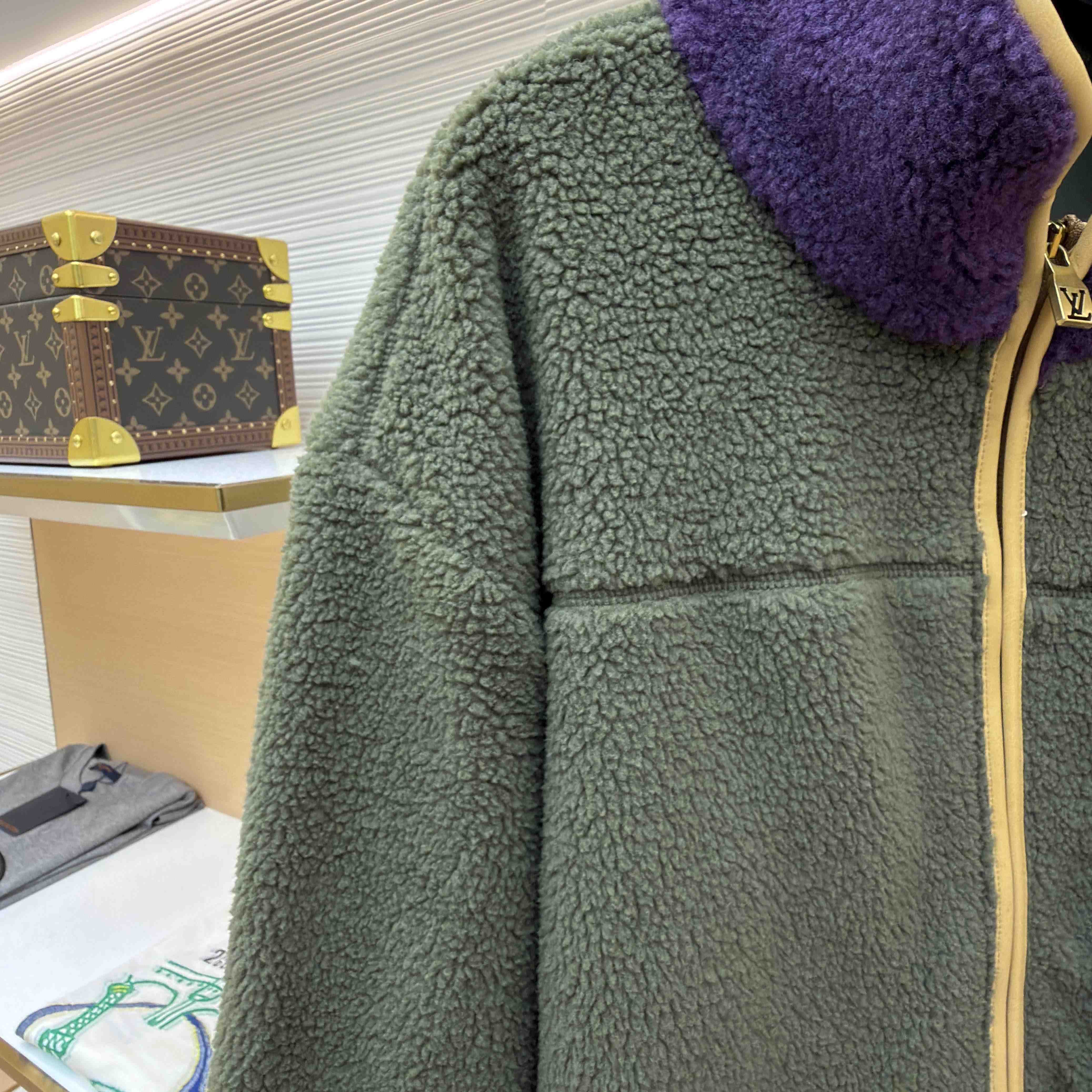 Louis Vuitton Shearling Jacket   1AJUSY - DesignerGu