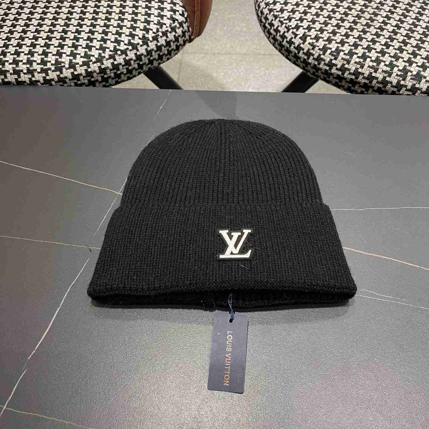 Louis Vuitton Beanie    - DesignerGu