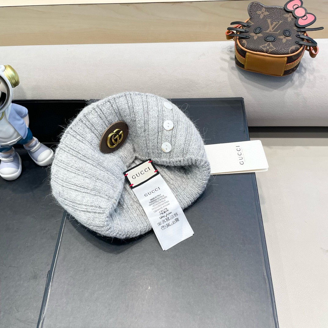 Gucci Beanie    - DesignerGu