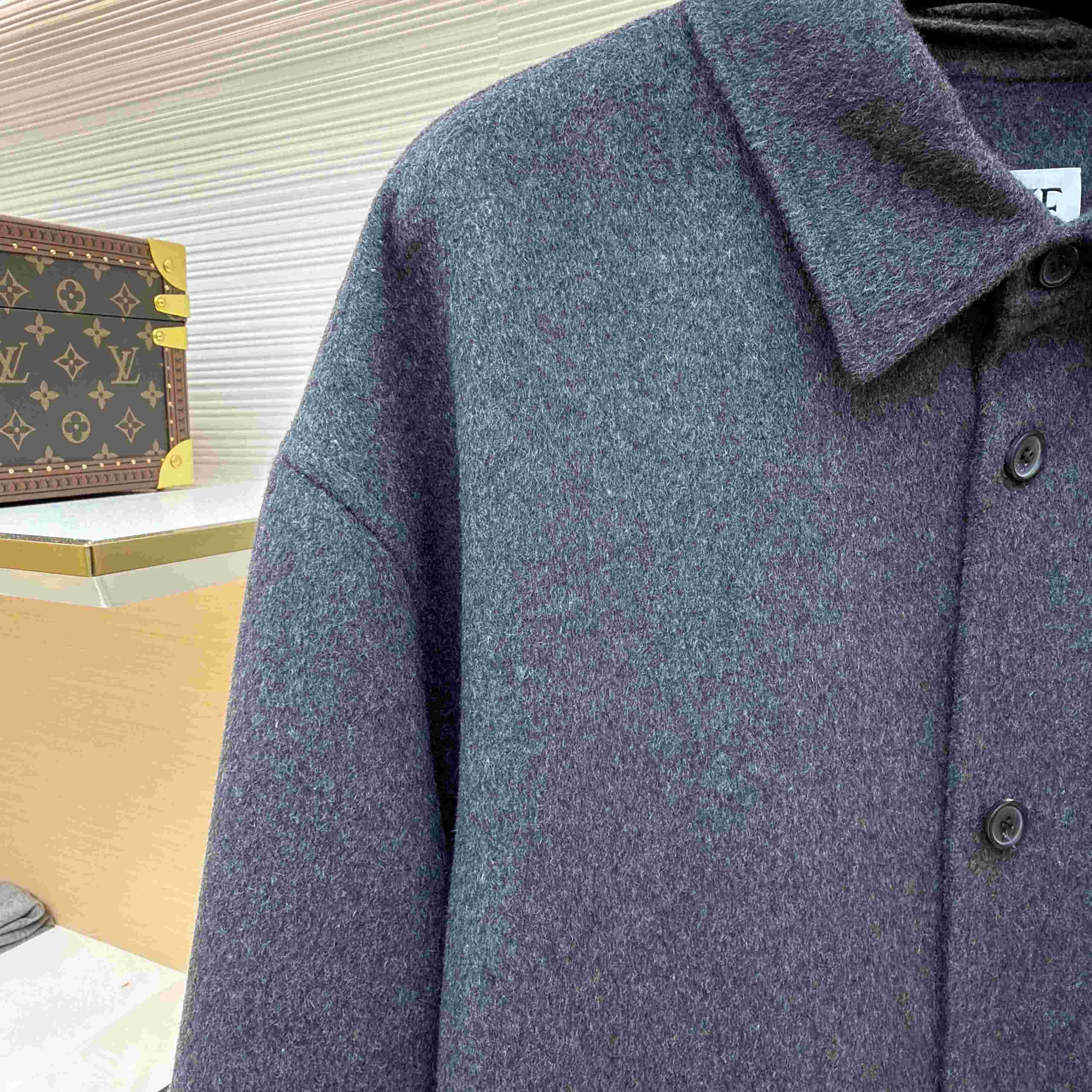 Loewe Overshirt In Wool And Cashmere - DesignerGu