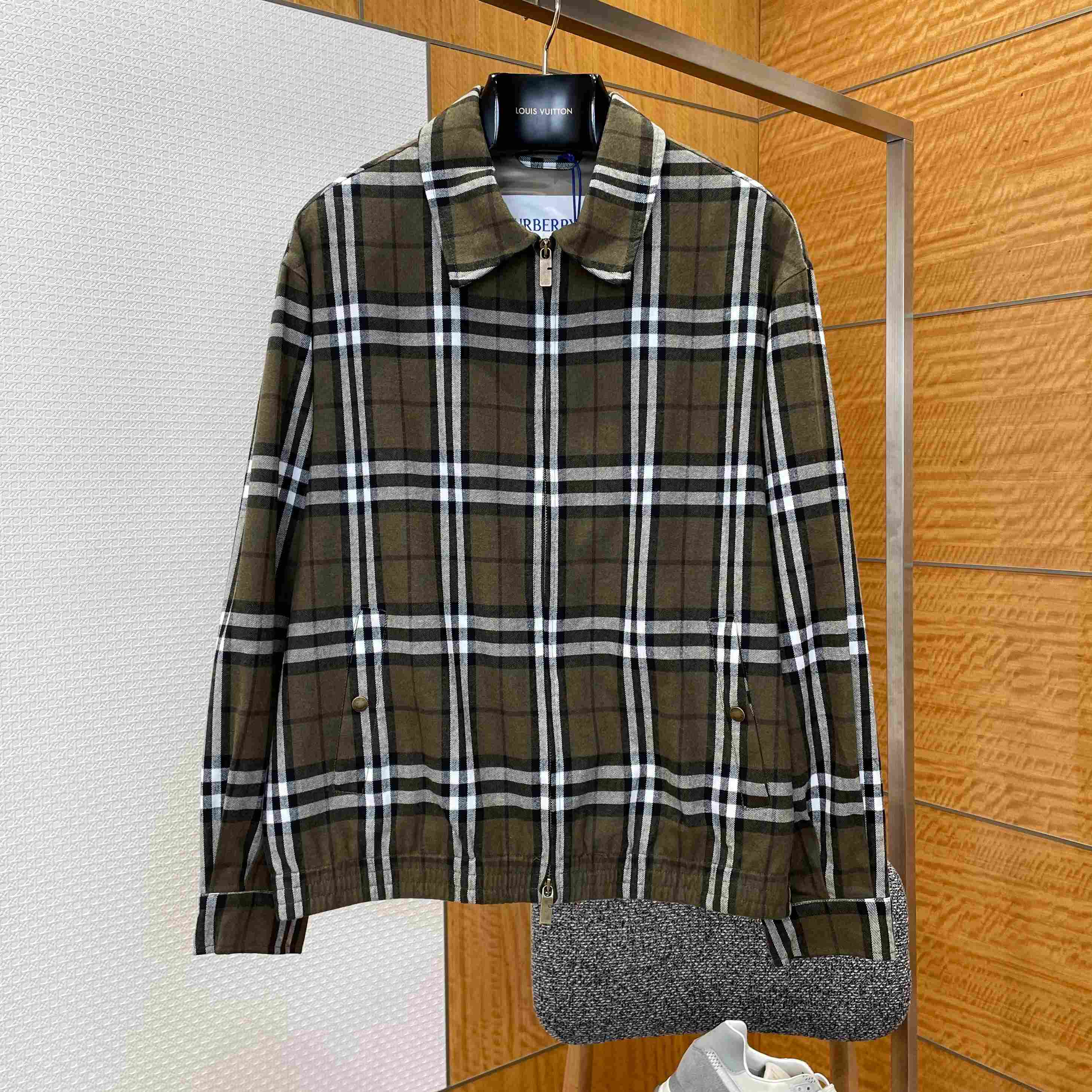 Burberry Harrington Bomber Jacket - DesignerGu