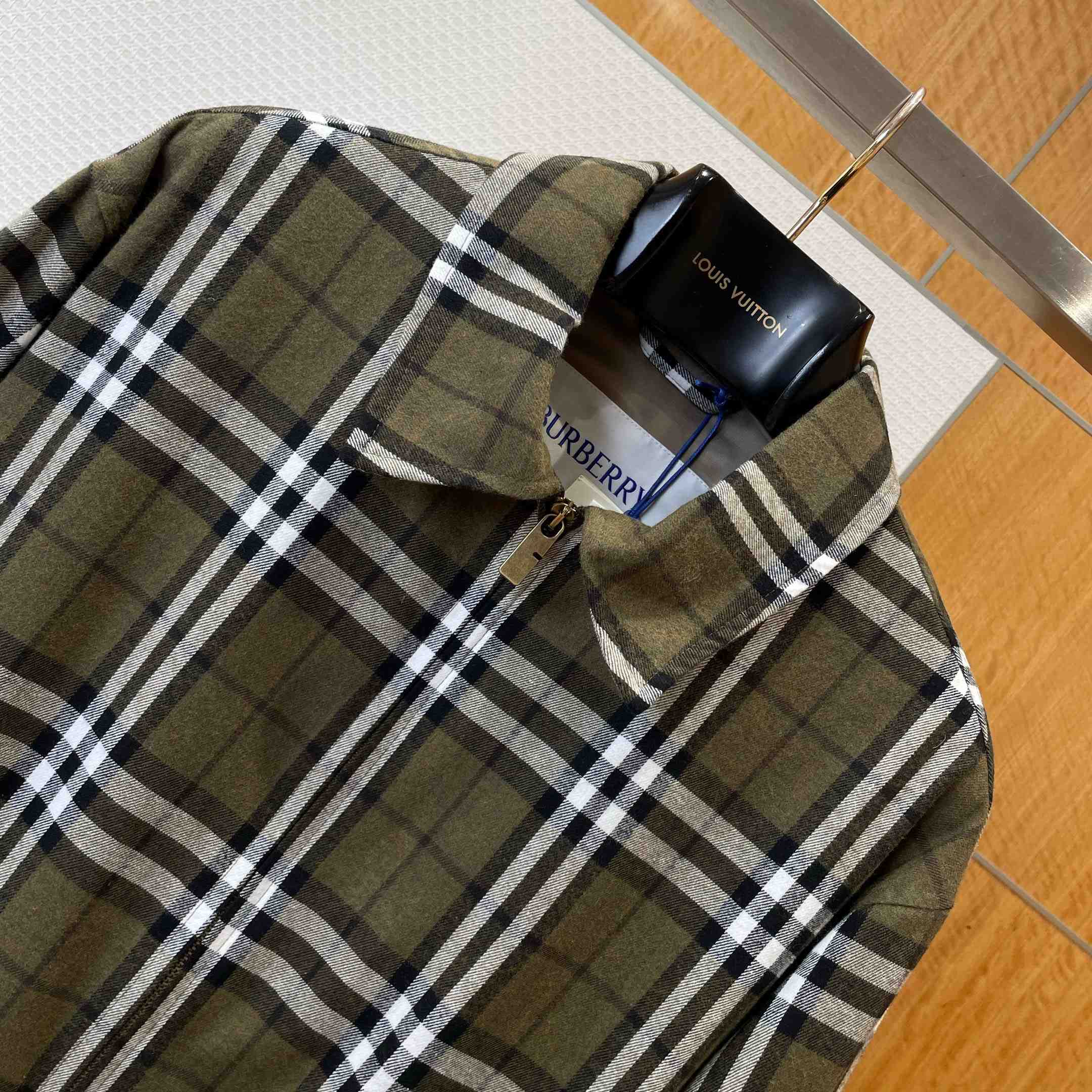 Burberry Harrington Bomber Jacket - DesignerGu