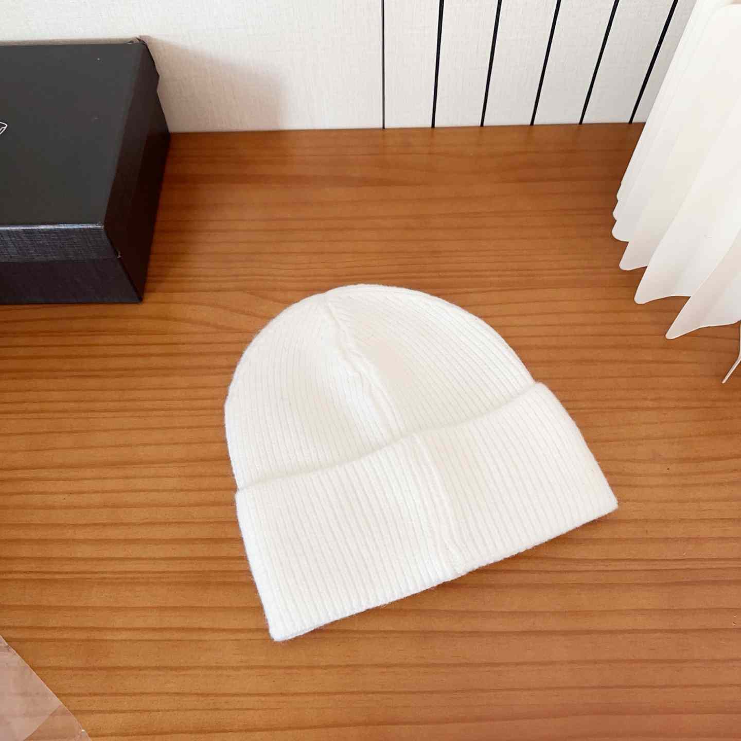Chrome Heart Beanie White - DesignerGu