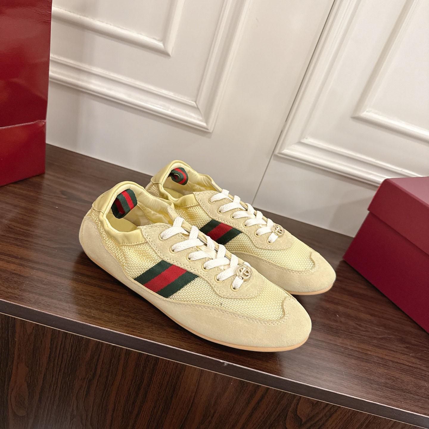 Gucci Women's Gucci Shift Sneaker - DesignerGu
