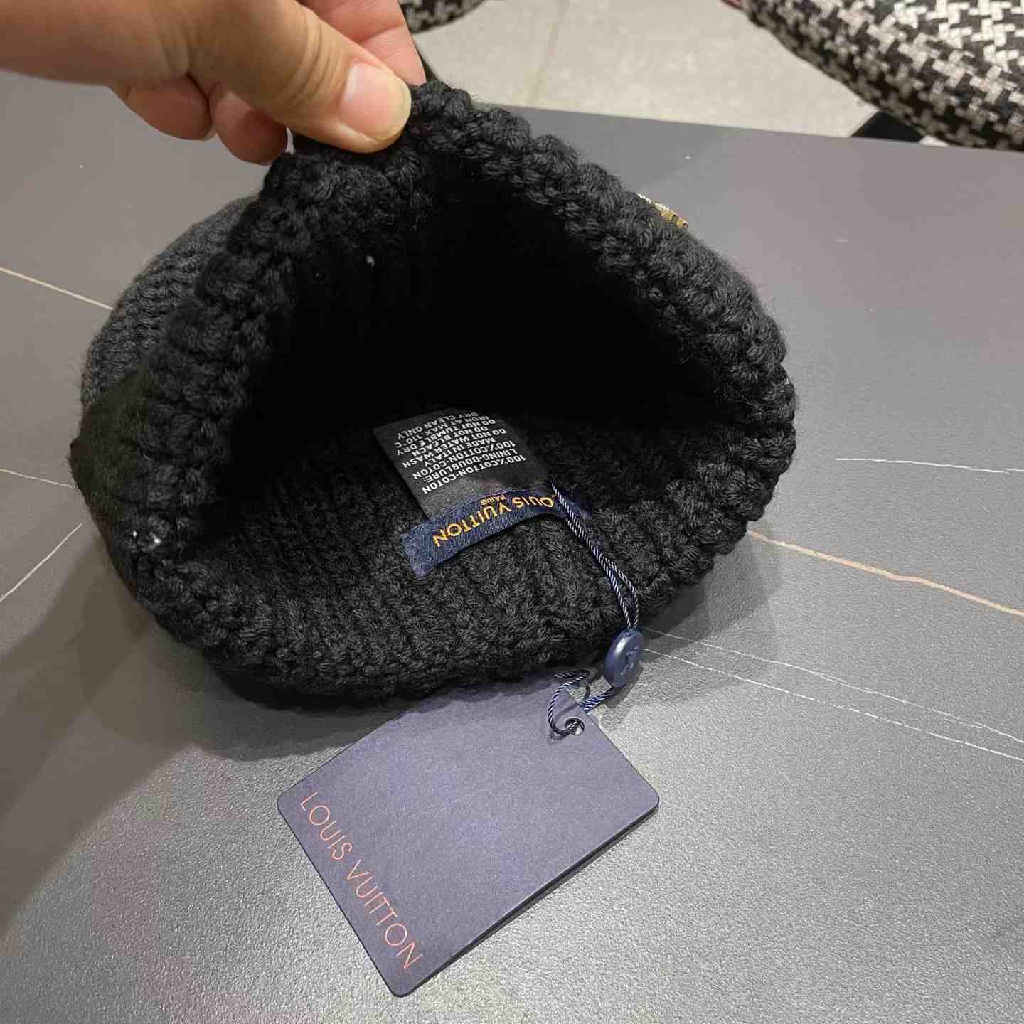 Louis Vuitton Beanie    - DesignerGu