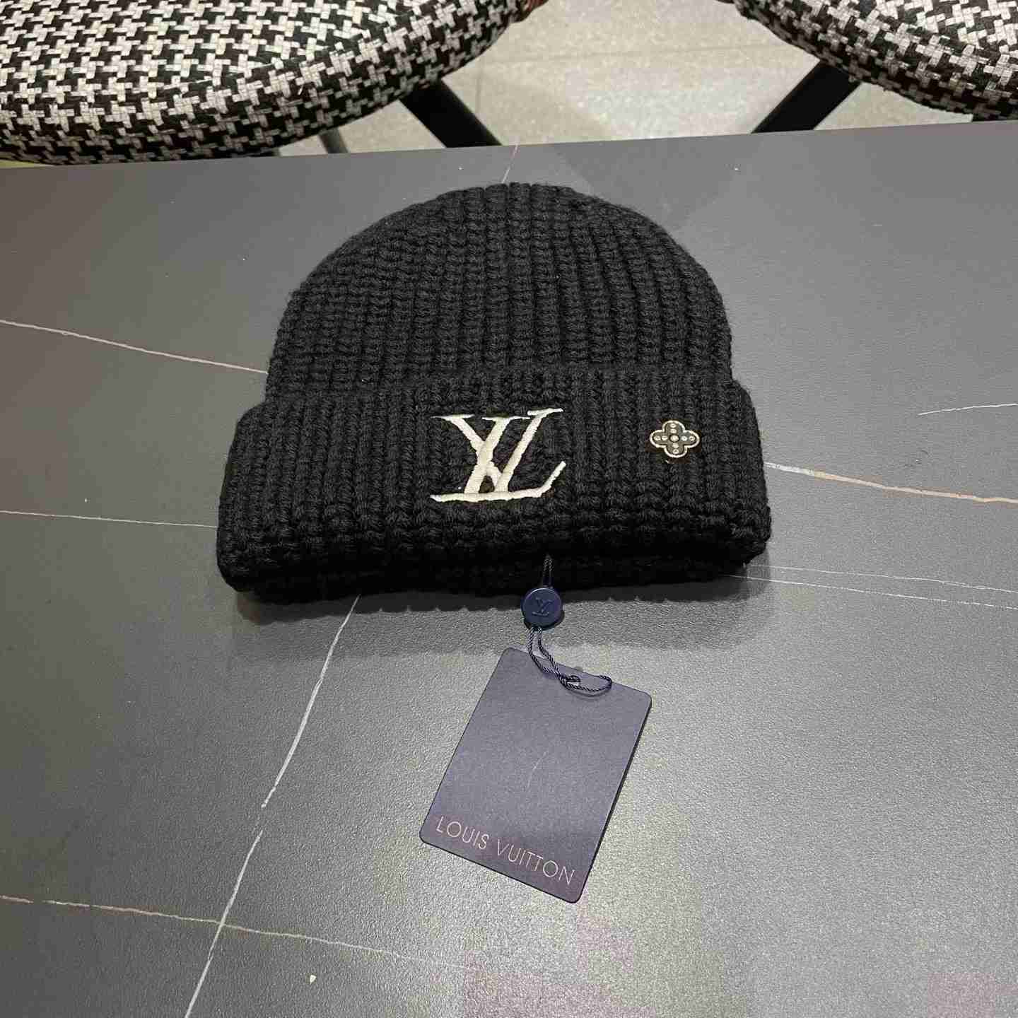 Louis Vuitton Beanie    - DesignerGu
