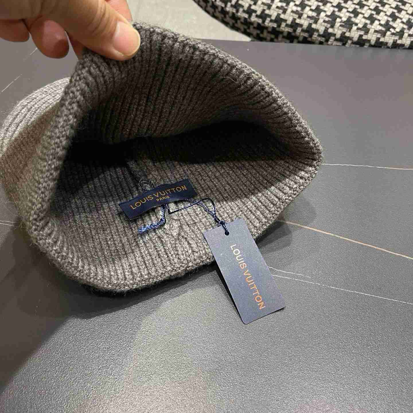 Louis Vuitton Beanie    - DesignerGu