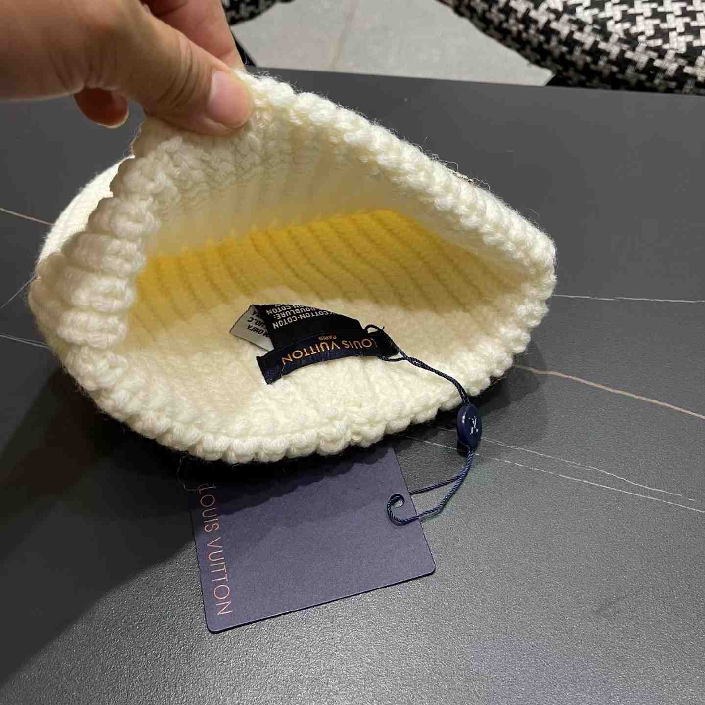 Louis Vuitton Beanie    - DesignerGu