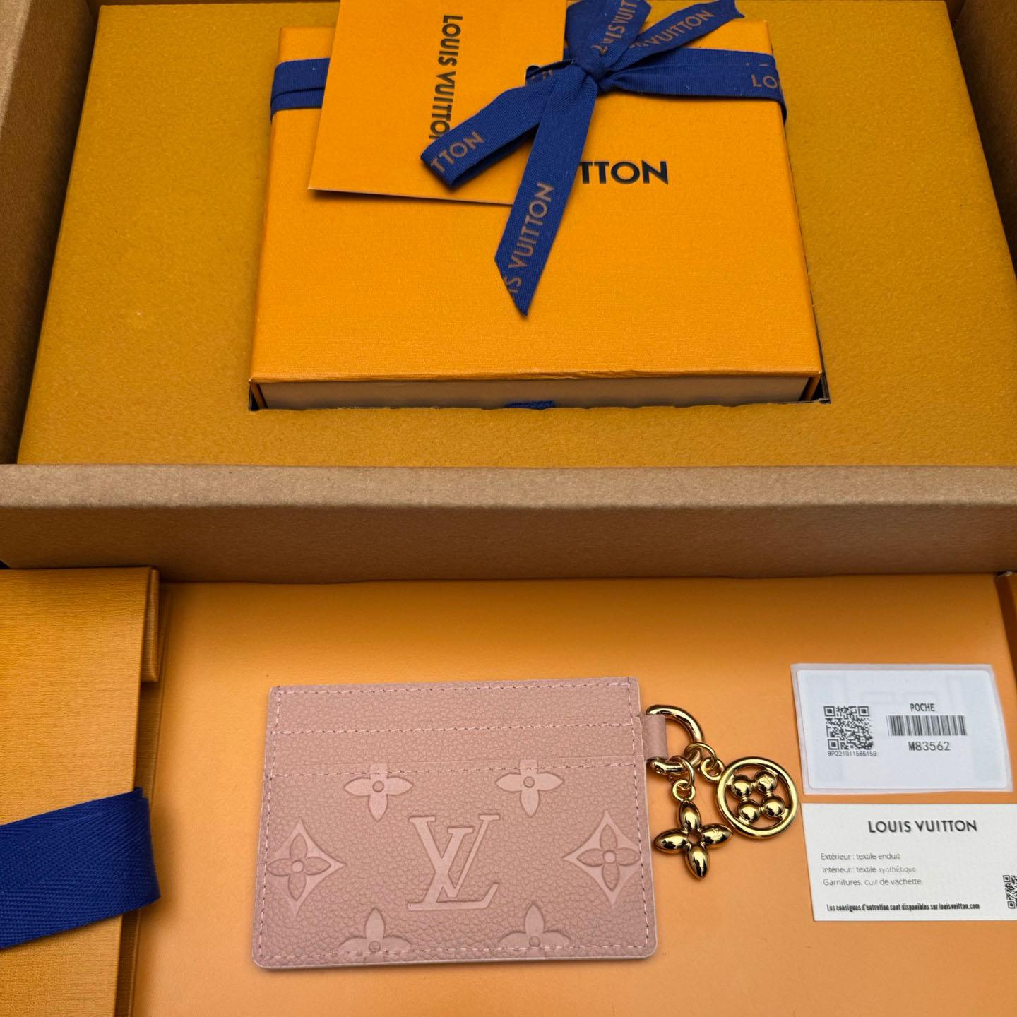 Louis Vuitton LV Charms Card Holder M27888 - DesignerGu