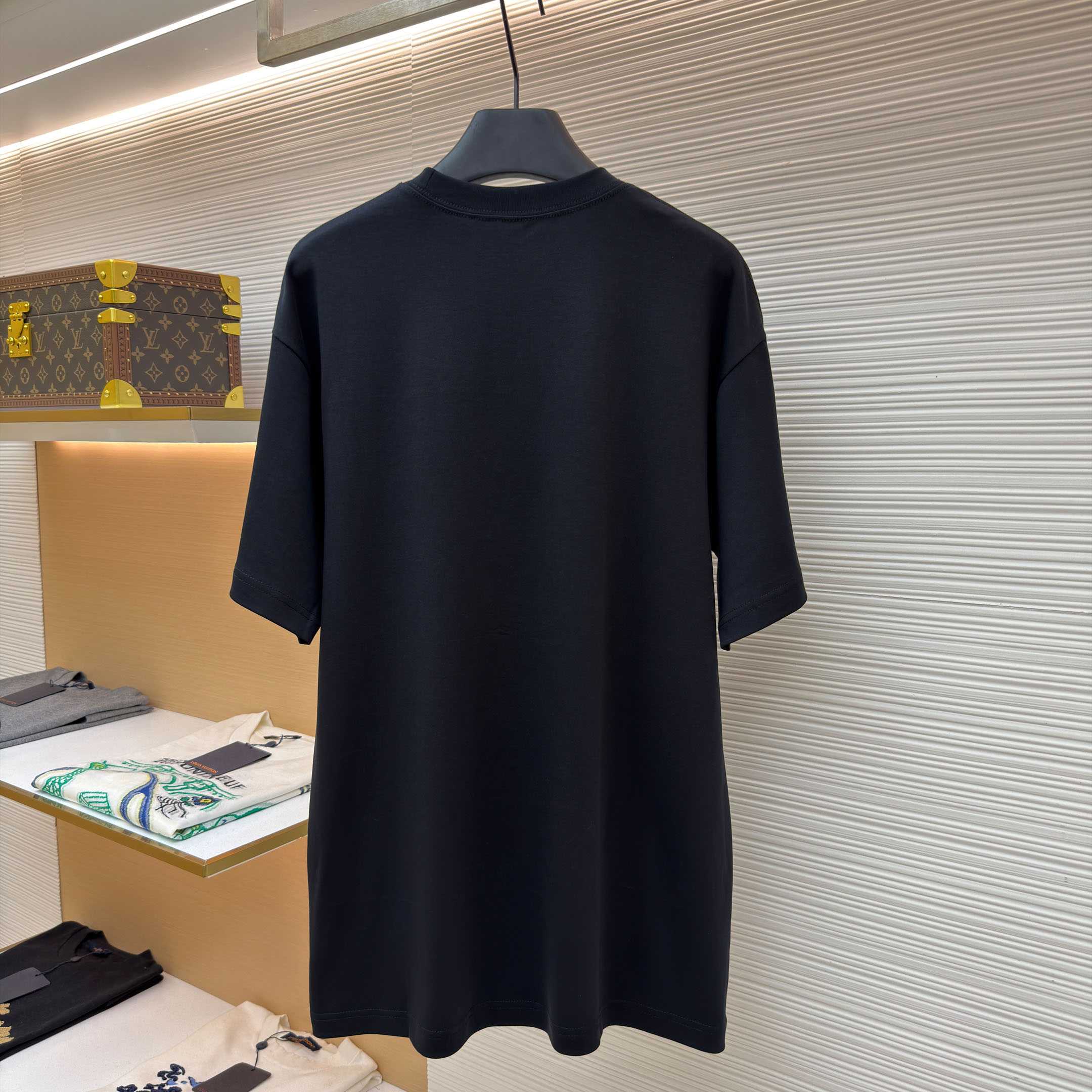  Dior T-Shirt With Embroidery - DesignerGu