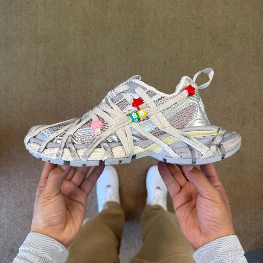 Balenciaga 3xl Extreme Lace Sneaker In Eggshell/Multicolor - DesignerGu