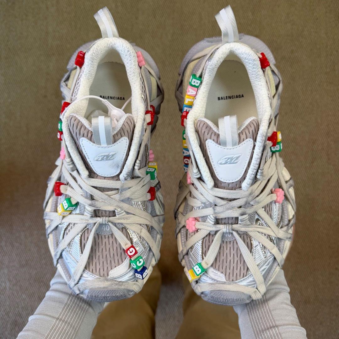 Balenciaga 3xl Extreme Lace Sneaker In Eggshell/Multicolor - DesignerGu