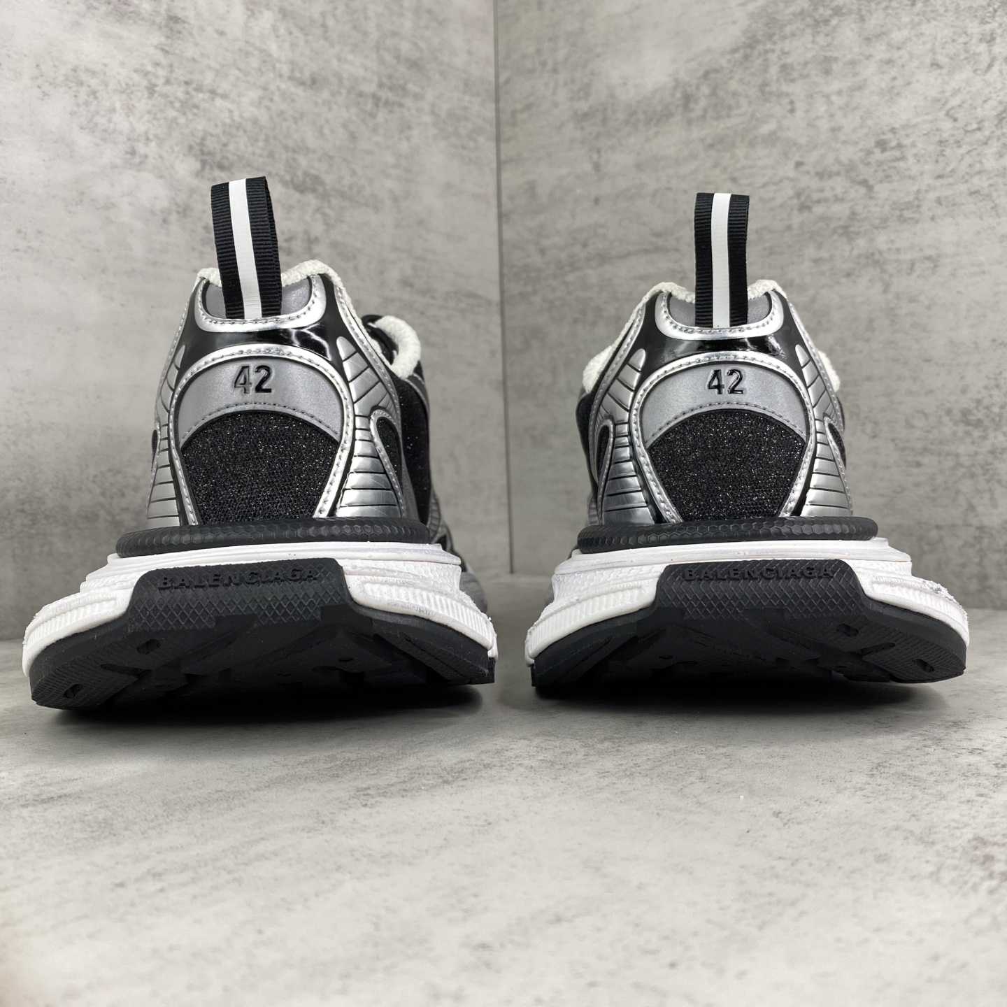 Balenciaga 3XL Sneaker - DesignerGu