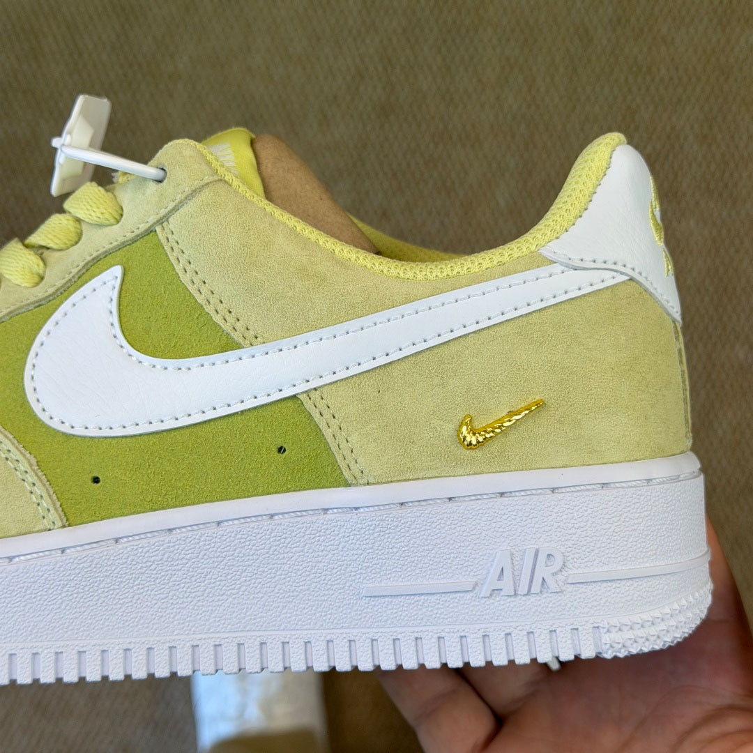 Nike Air Force 1 Low 