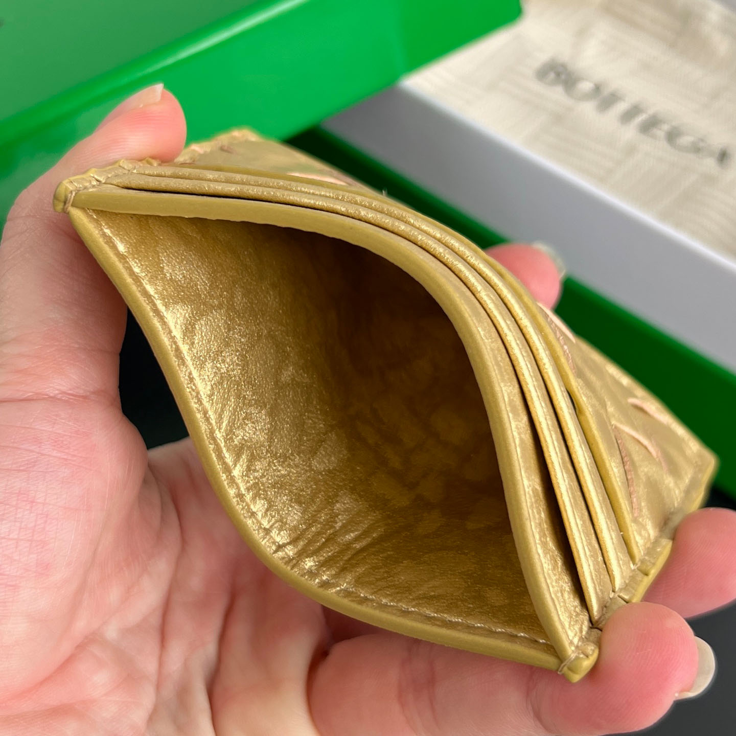 Bottega Veneta Intrecciato Credit Card Case - DesignerGu