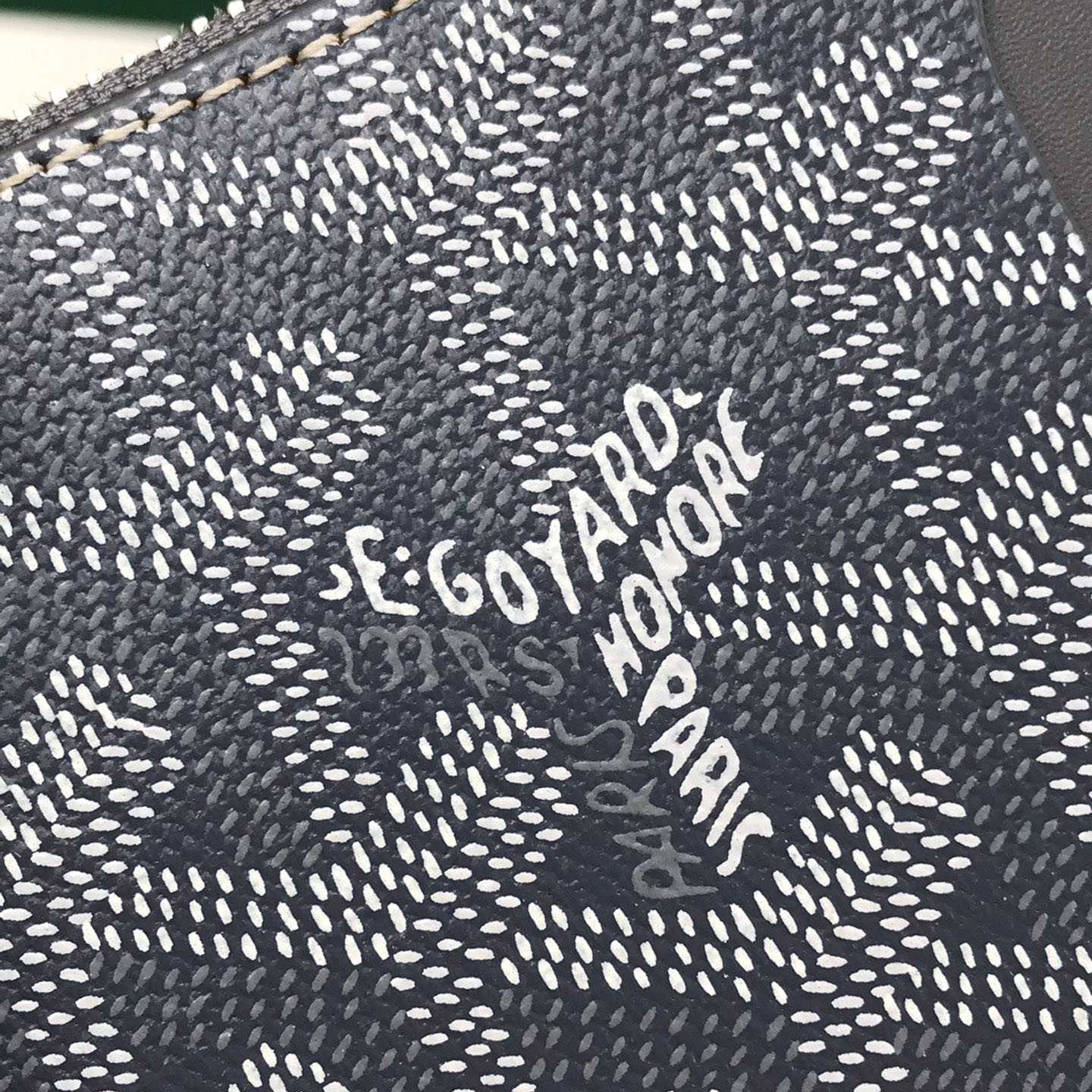 Goyard Bourbon Zipped Card Holder - DesignerGu