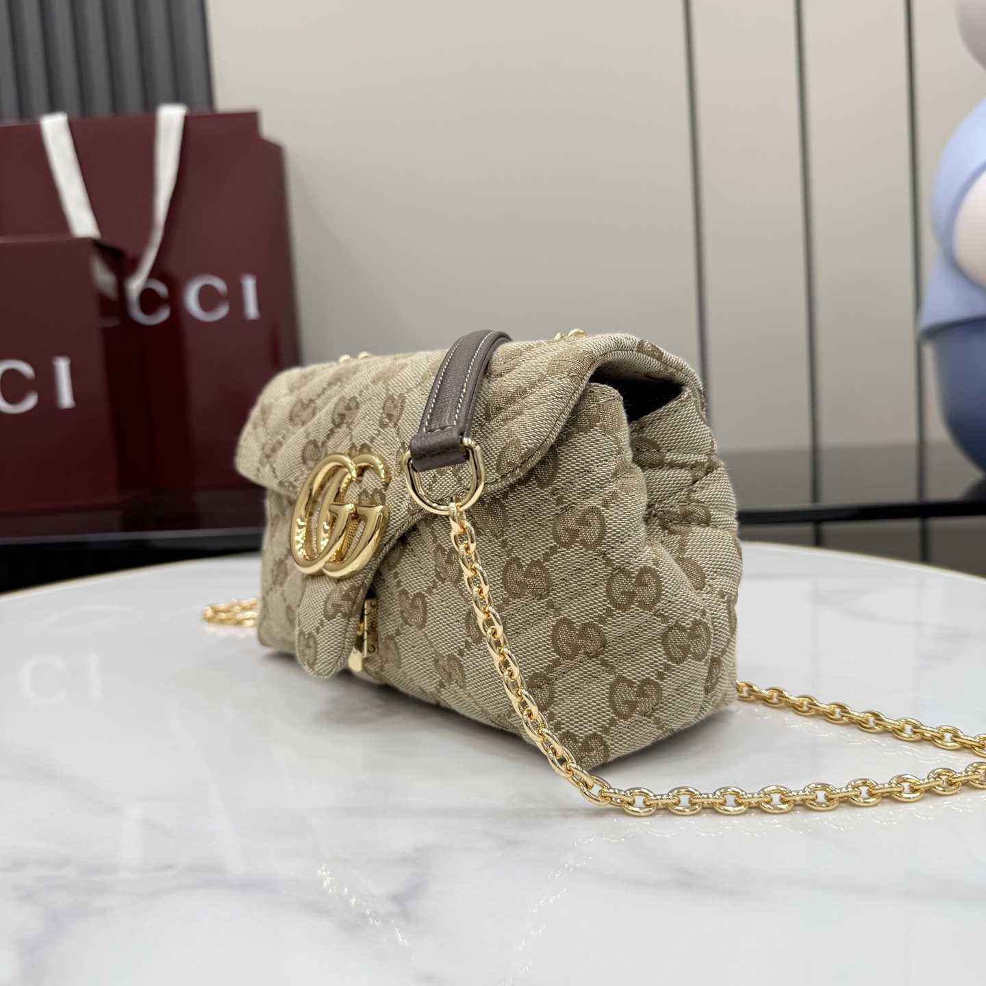 Gucci GG Marmont Mini Shoulder Bag - DesignerGu