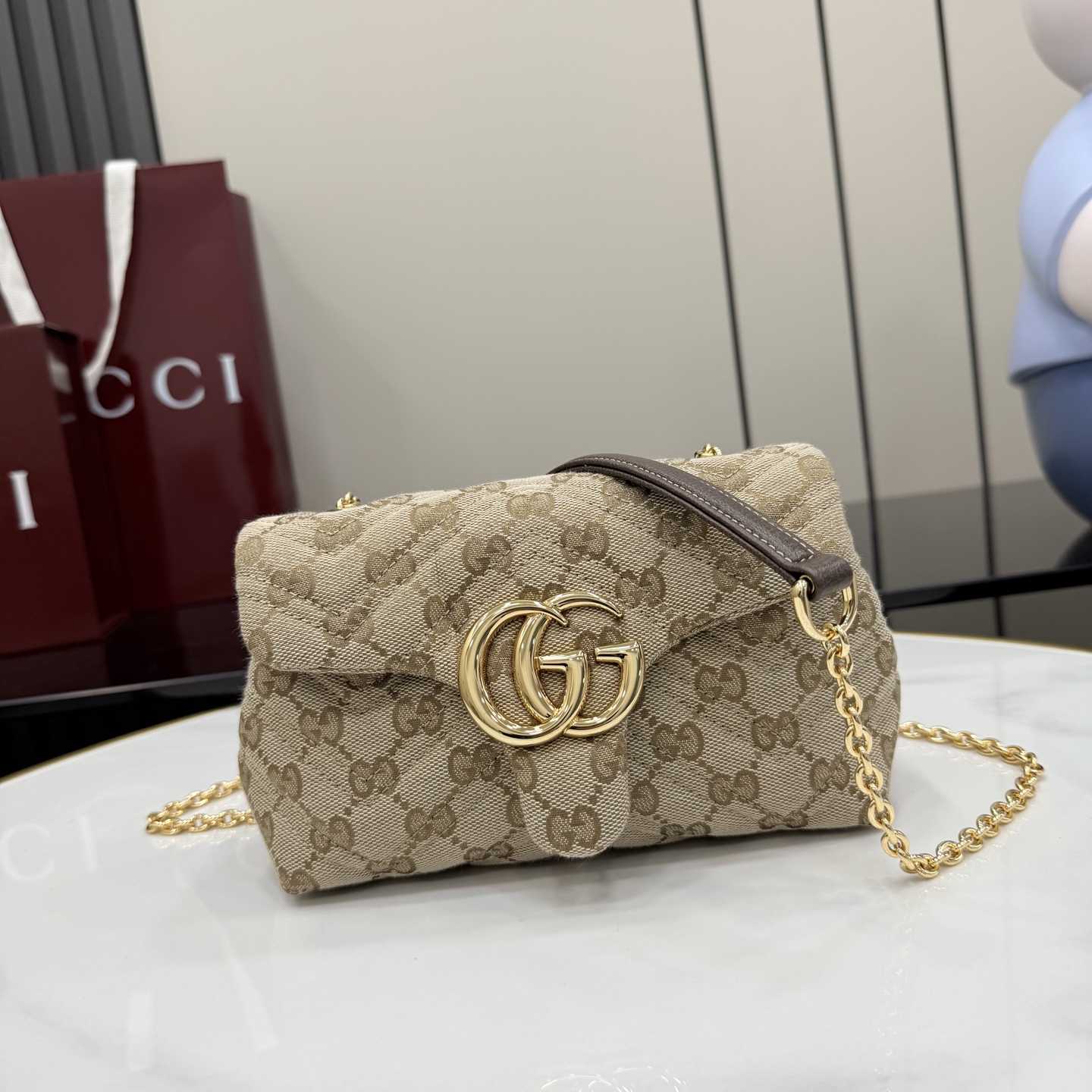 Gucci GG Marmont Mini Shoulder Bag - DesignerGu