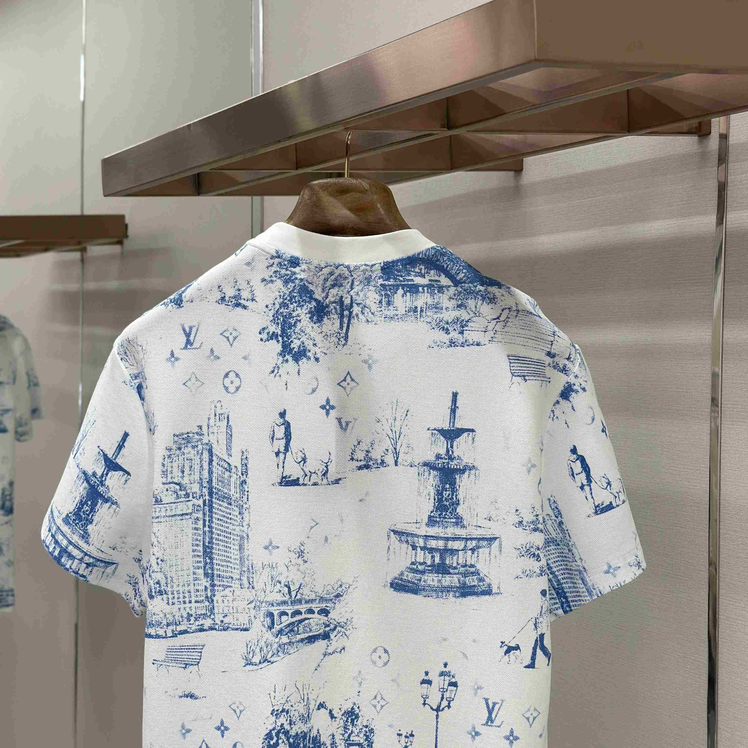 Louis Vuitton Playera en Piqué De Algodón Con Estampado 1AGJZ2 - DesignerGu