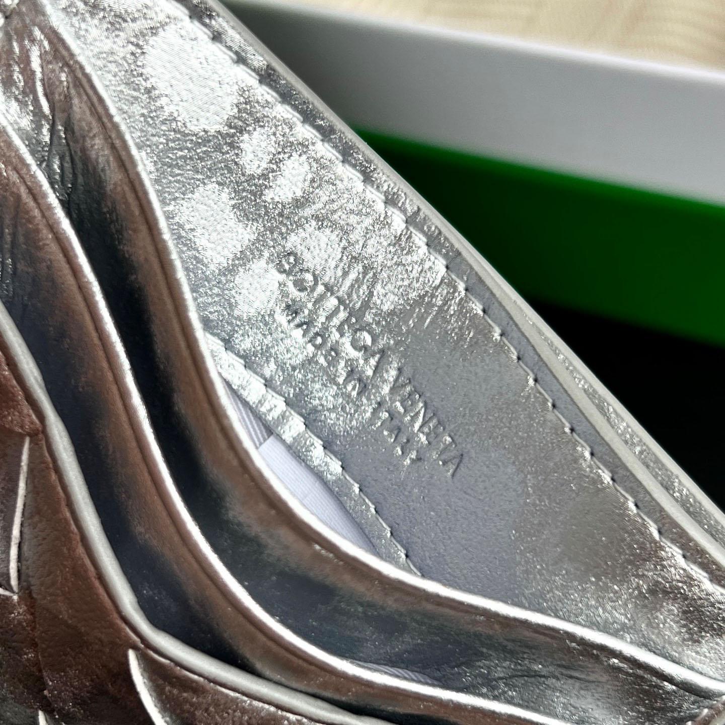 Bottega Veneta Intrecciato Credit Card Case - DesignerGu