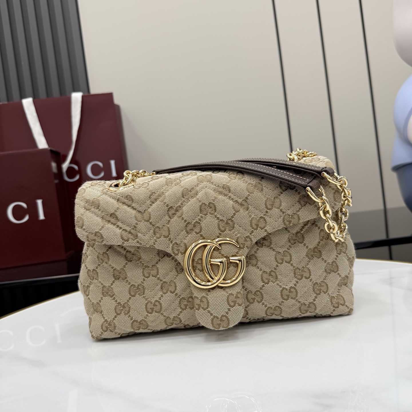 Gucci GG Marmont Small Shoulder Bag - DesignerGu