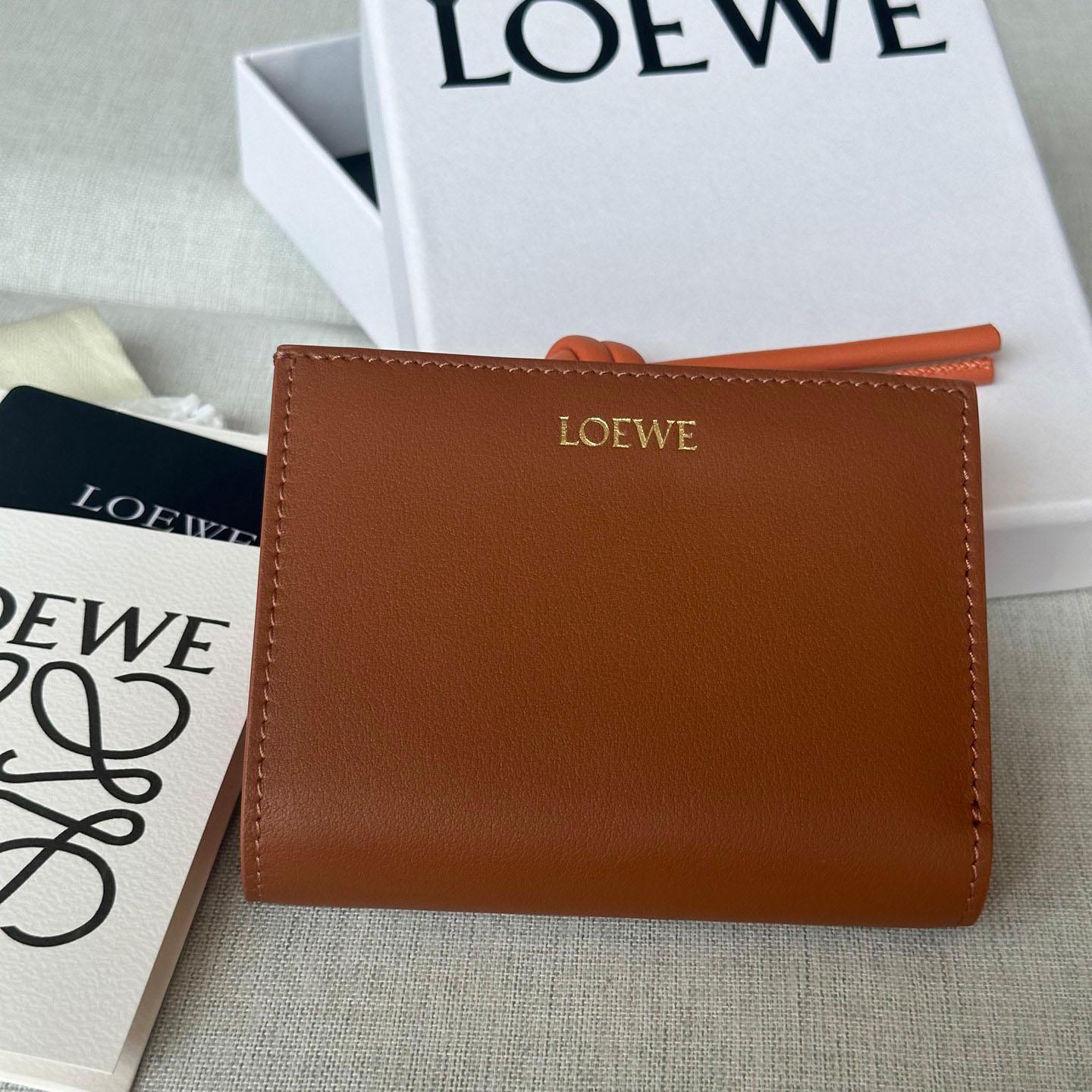 Loewe Knot Compact Wallet - DesignerGu