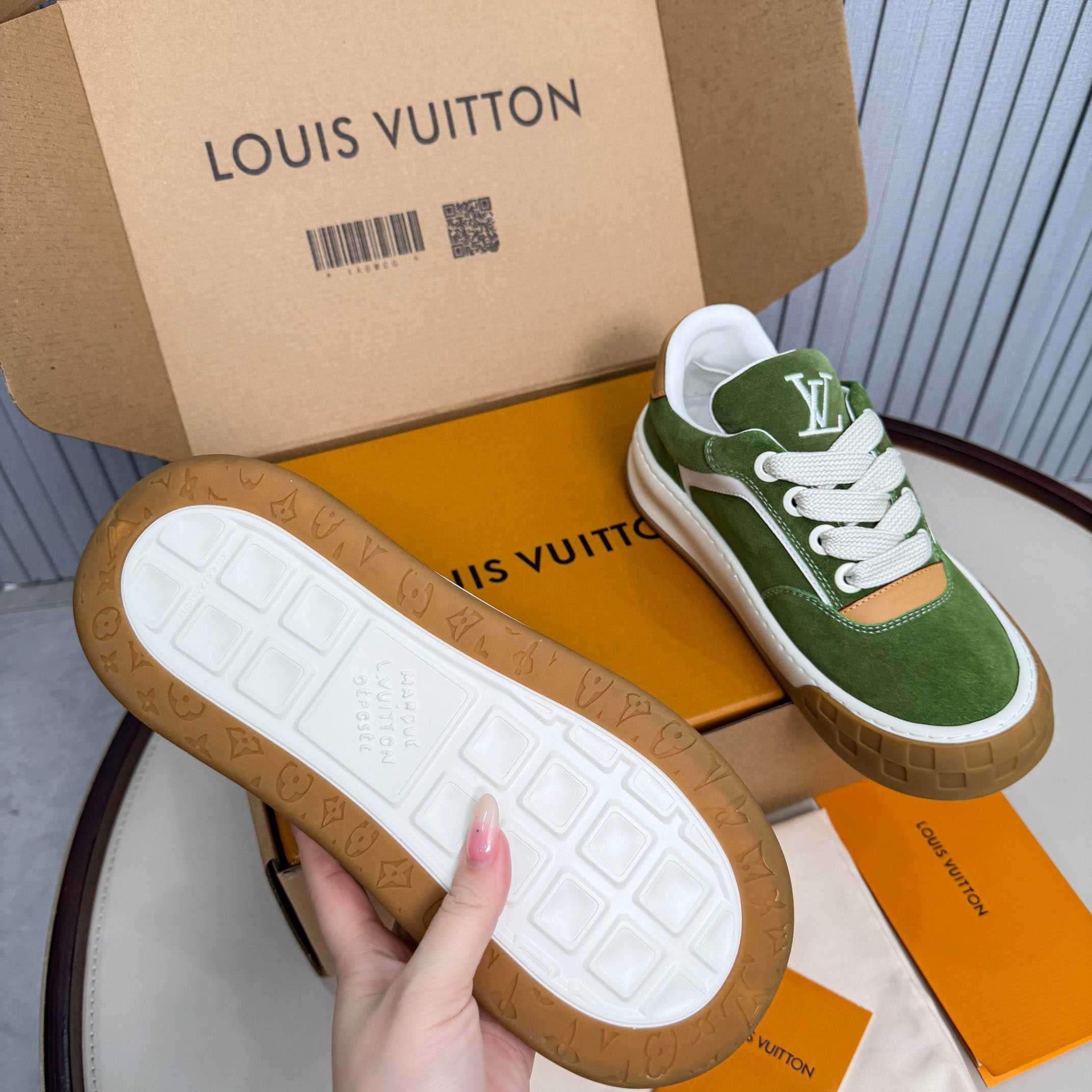 Louis Vuitton LV Tilted Sneaker 1AJTH1 - DesignerGu