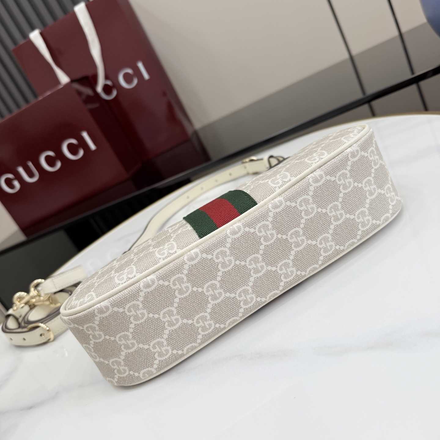Gucci Ophidia Small Shoulder Bag - DesignerGu