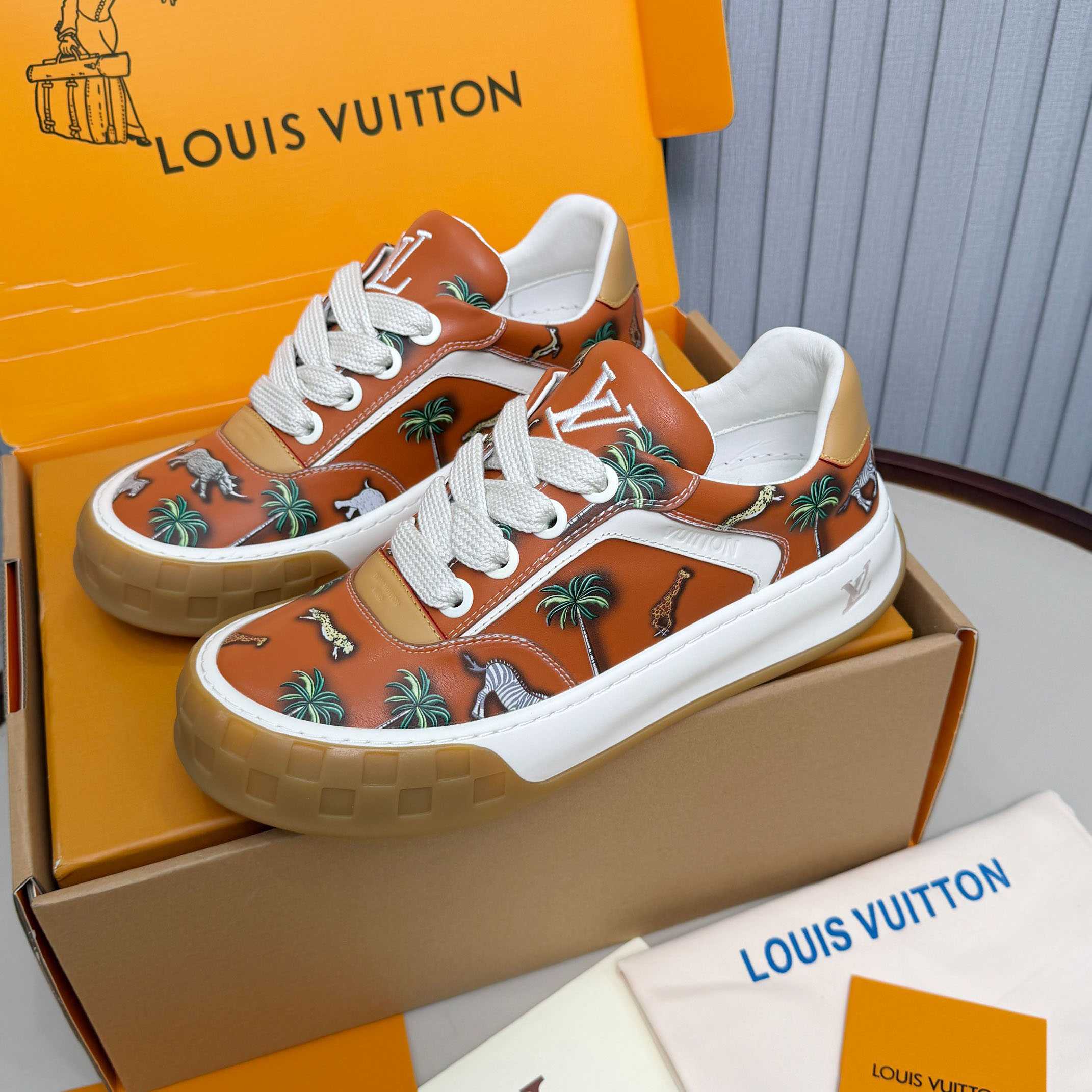 Louis Vuitton LV x The Darjeeling Limited LV Tilted Sneaker  1AJTL3 - DesignerGu