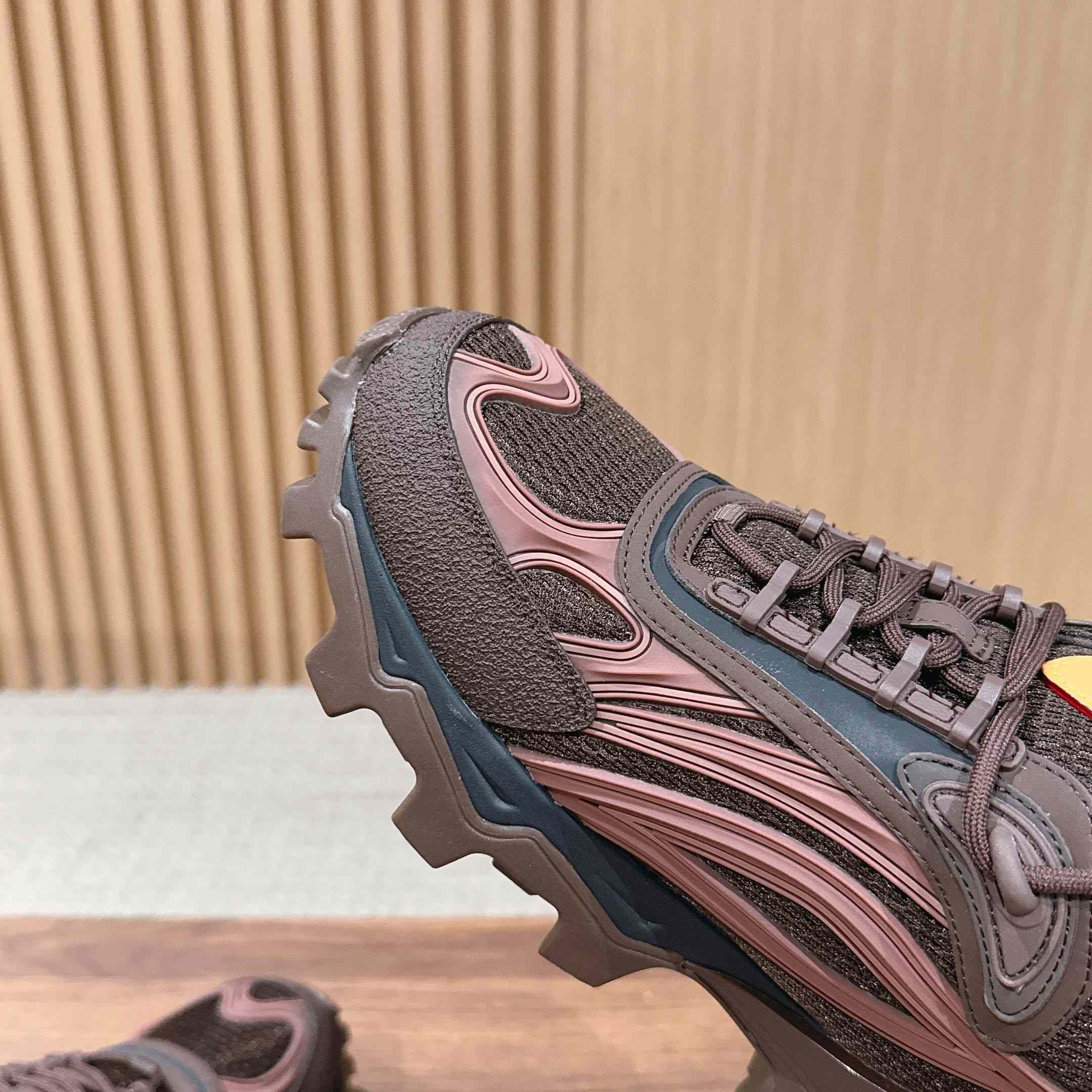 Louis Vuitton Summit Sneaker 1AJAGO - DesignerGu