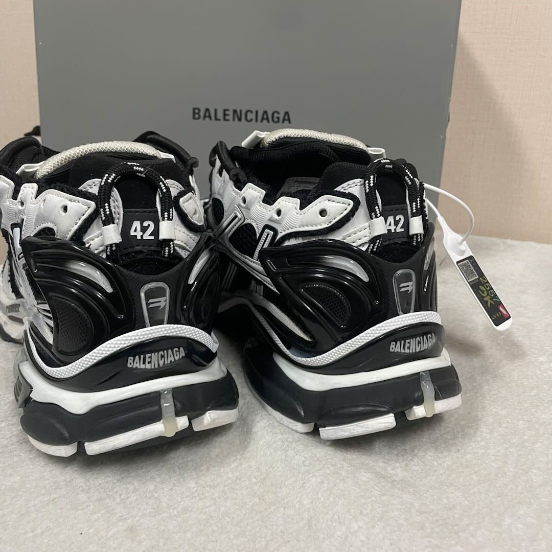 Balenciaga Runner Sneakers - DesignerGu