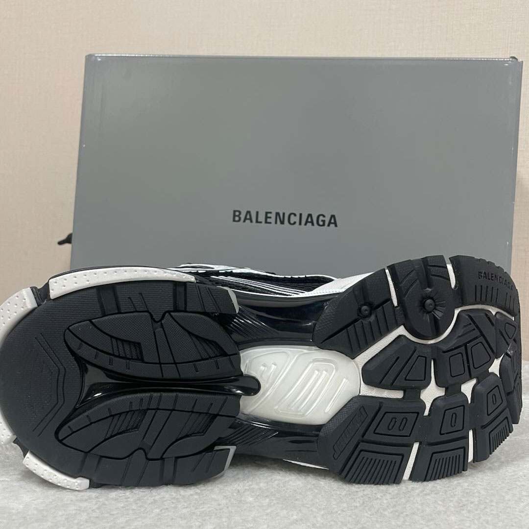 Balenciaga Runner Sneakers - DesignerGu