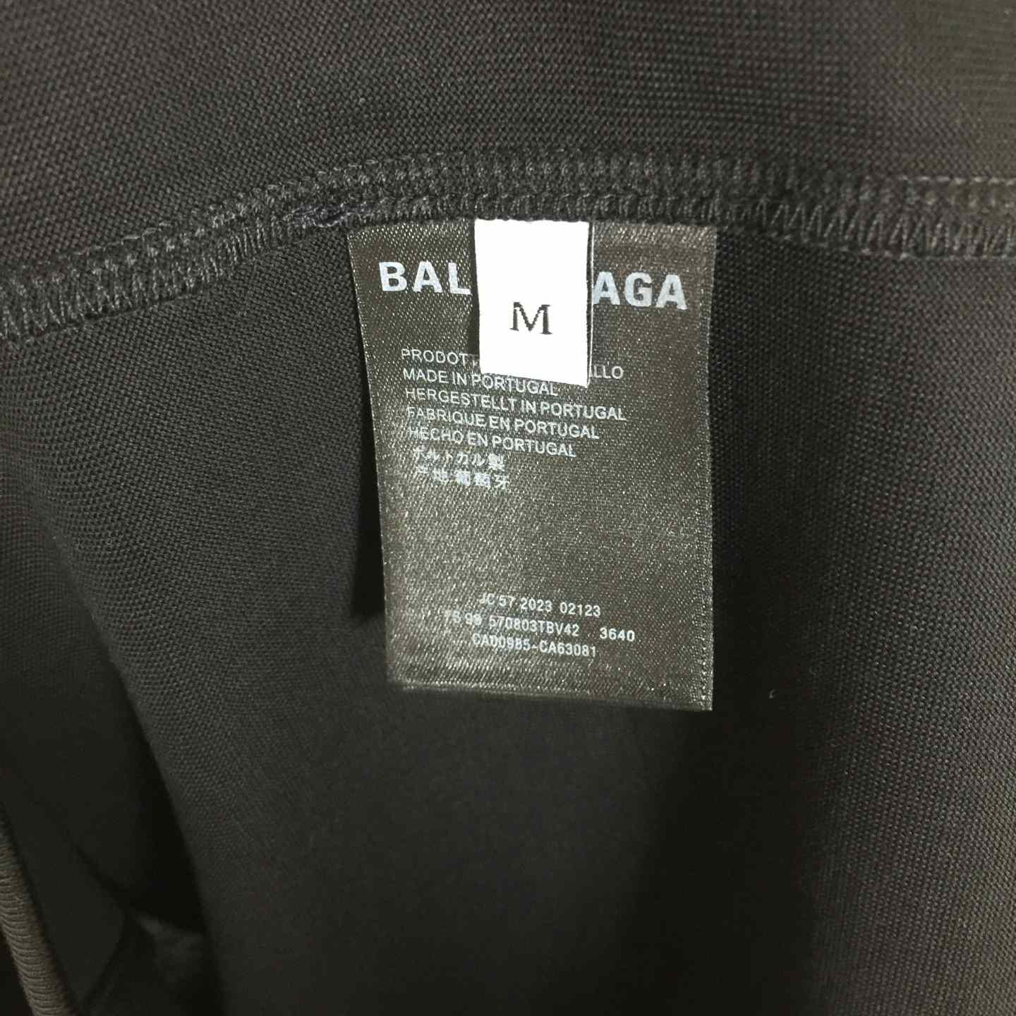 Balenciaga T-shirt Medium Fit  - DesignerGu