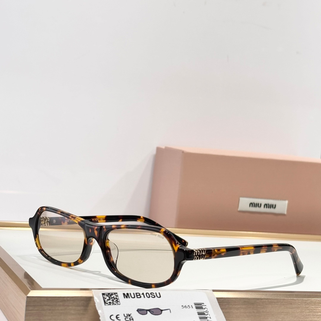 Miu Miu Sunglasses - DesignerGu