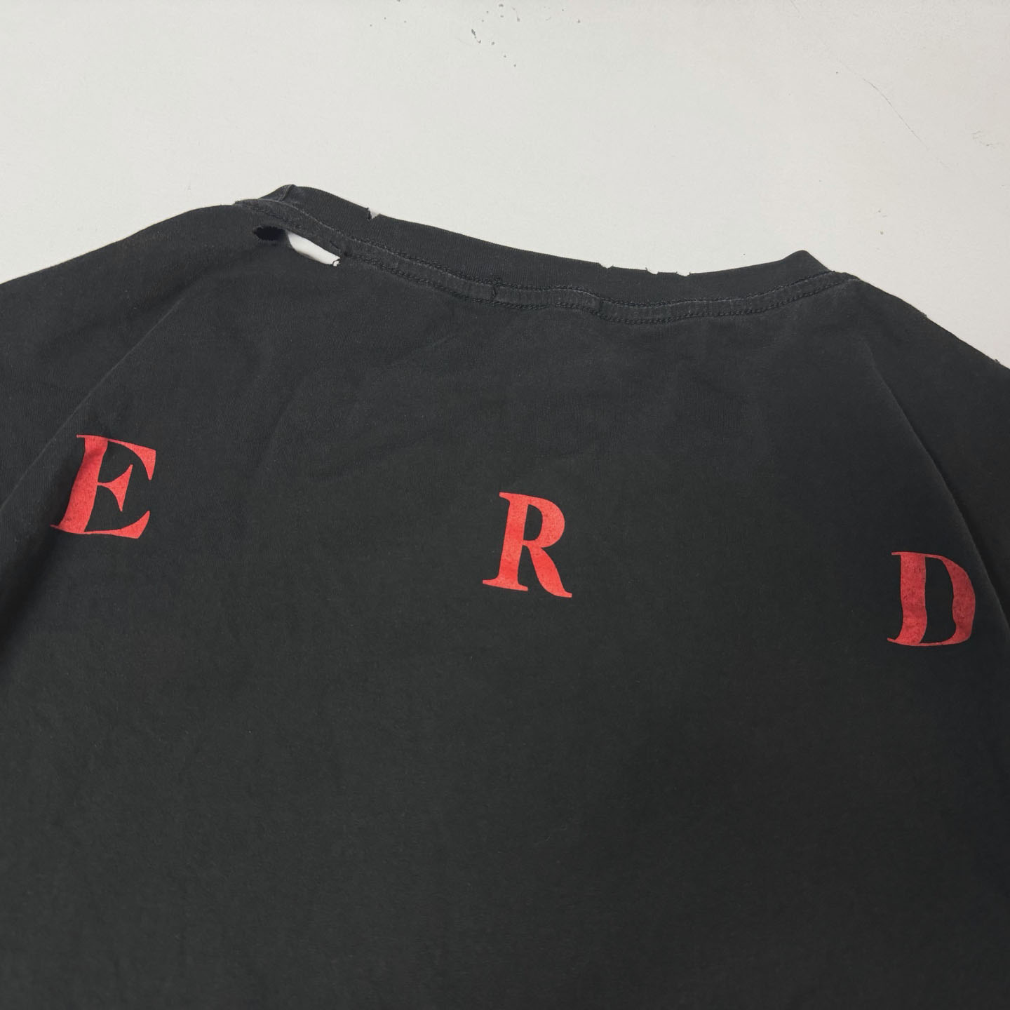 Enfants Riches Déprimés Les Crimes De L'aMour T-Shirt 'Thrashed Black' - DesignerGu