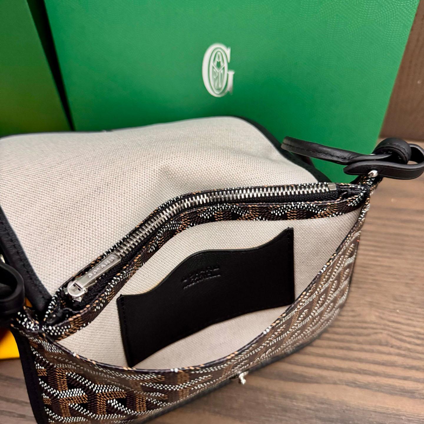 Goyard Plumet Pocket Wallet - DesignerGu