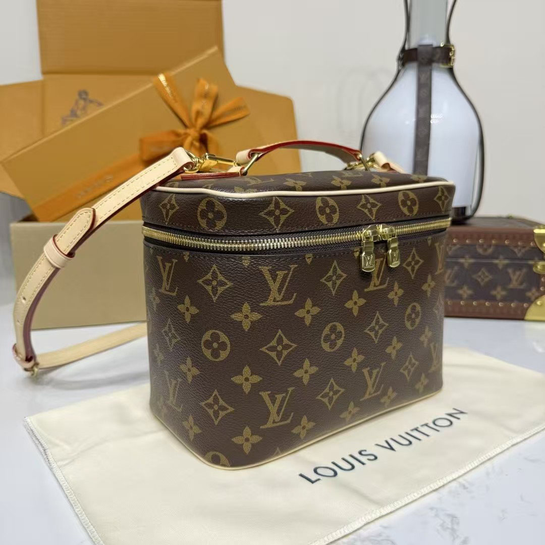 Louis Vuitton Nice BB M42265 - DesignerGu