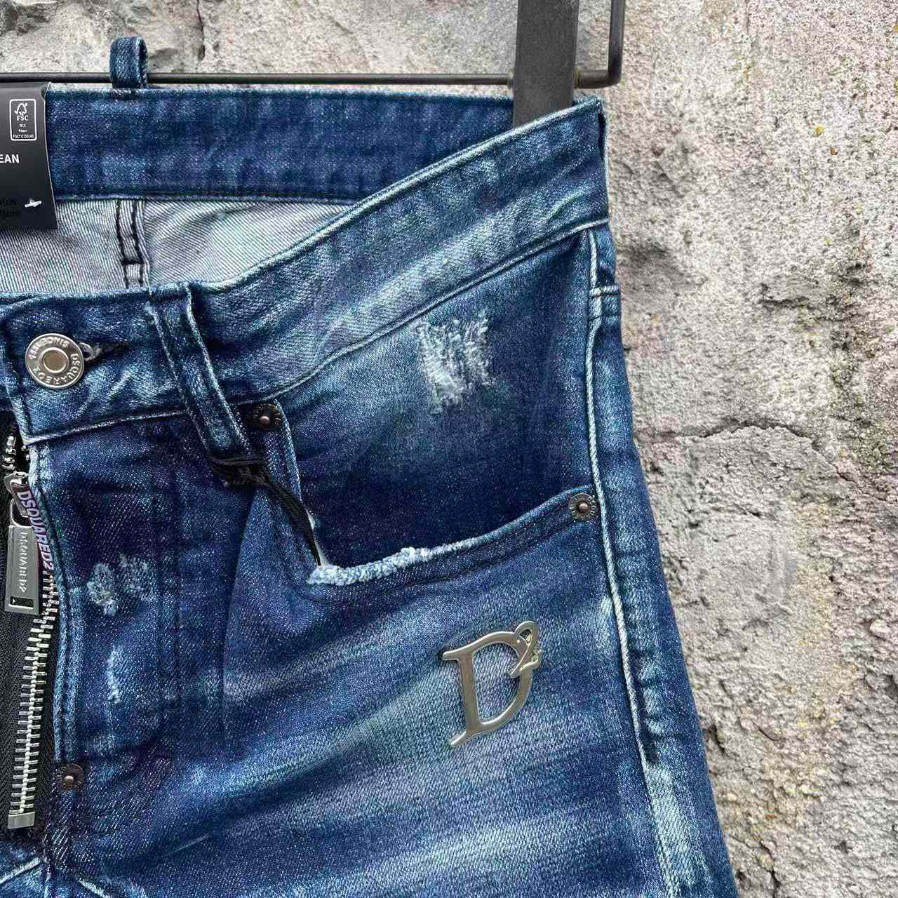 Dsquared2  Denim Shorts   D602 - DesignerGu