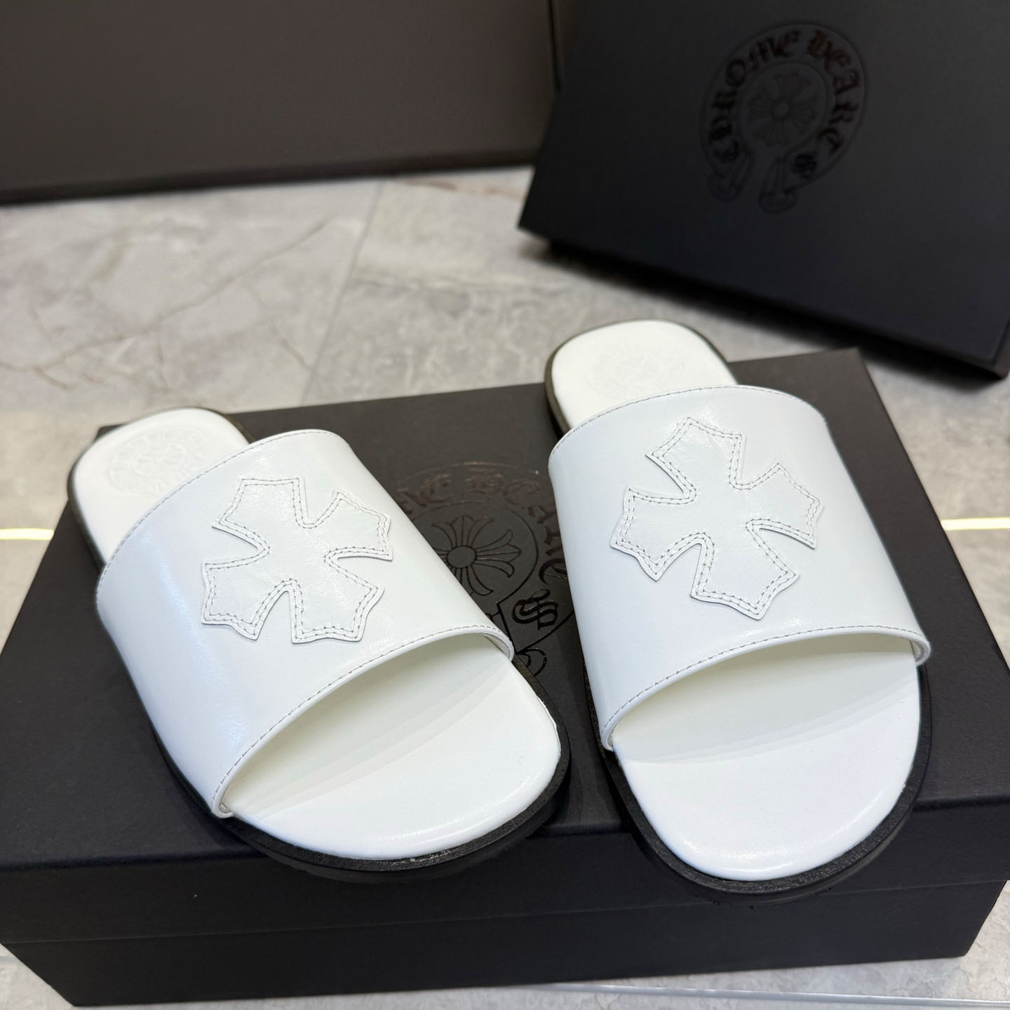 Chrome Hearts White Leather Slide Sandals - DesignerGu