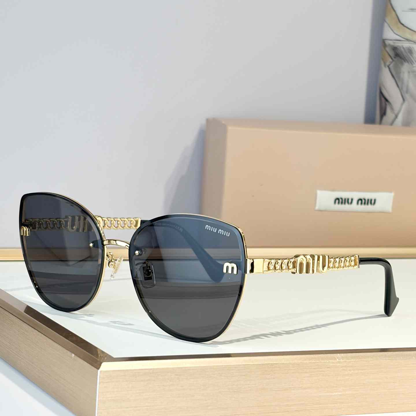 Miu Miu MU74ZS Sunglasses - DesignerGu
