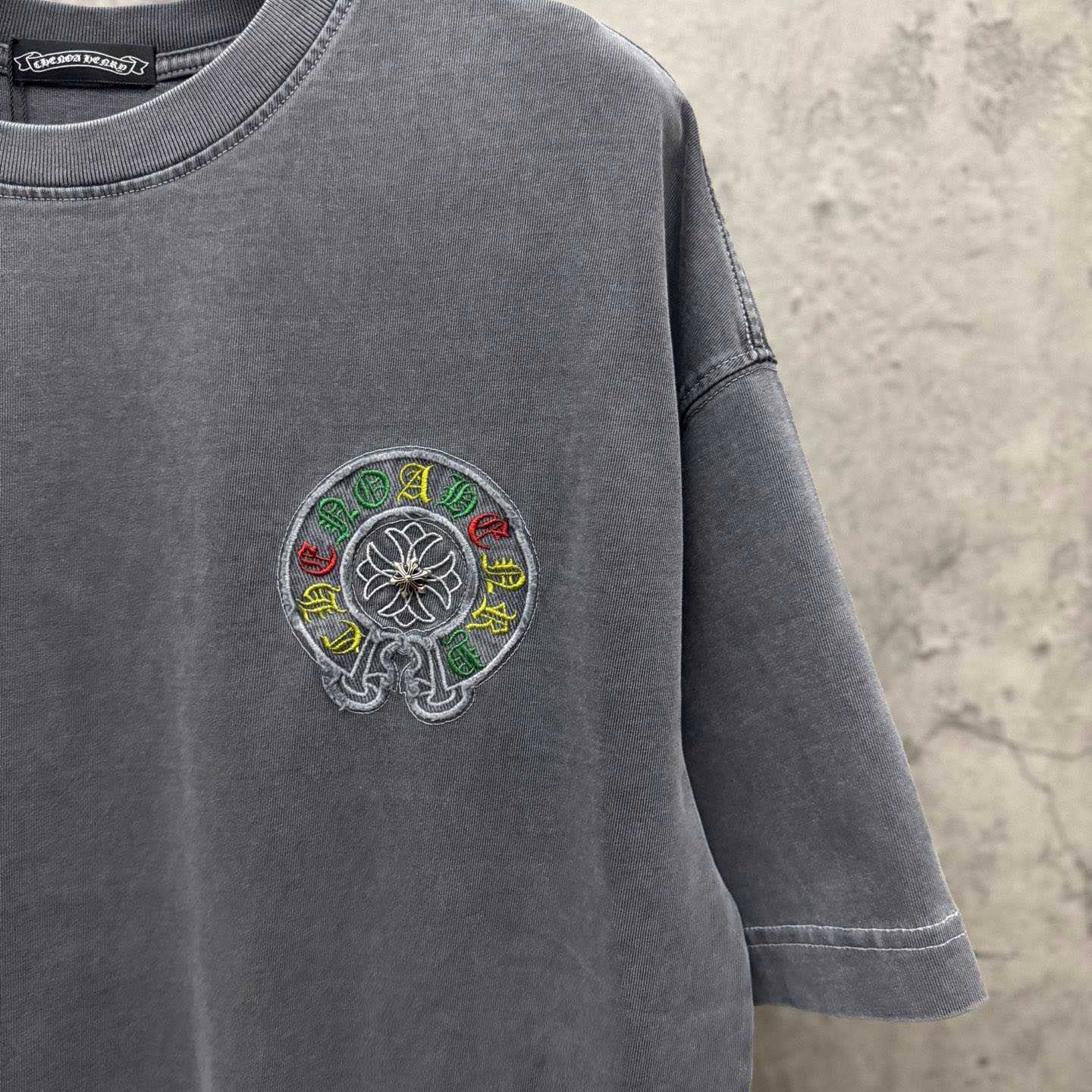 Chrome Hearts Horseshoe Cross Lips Patch Embroidered Crewneck Tee 'Grey' - DesignerGu
