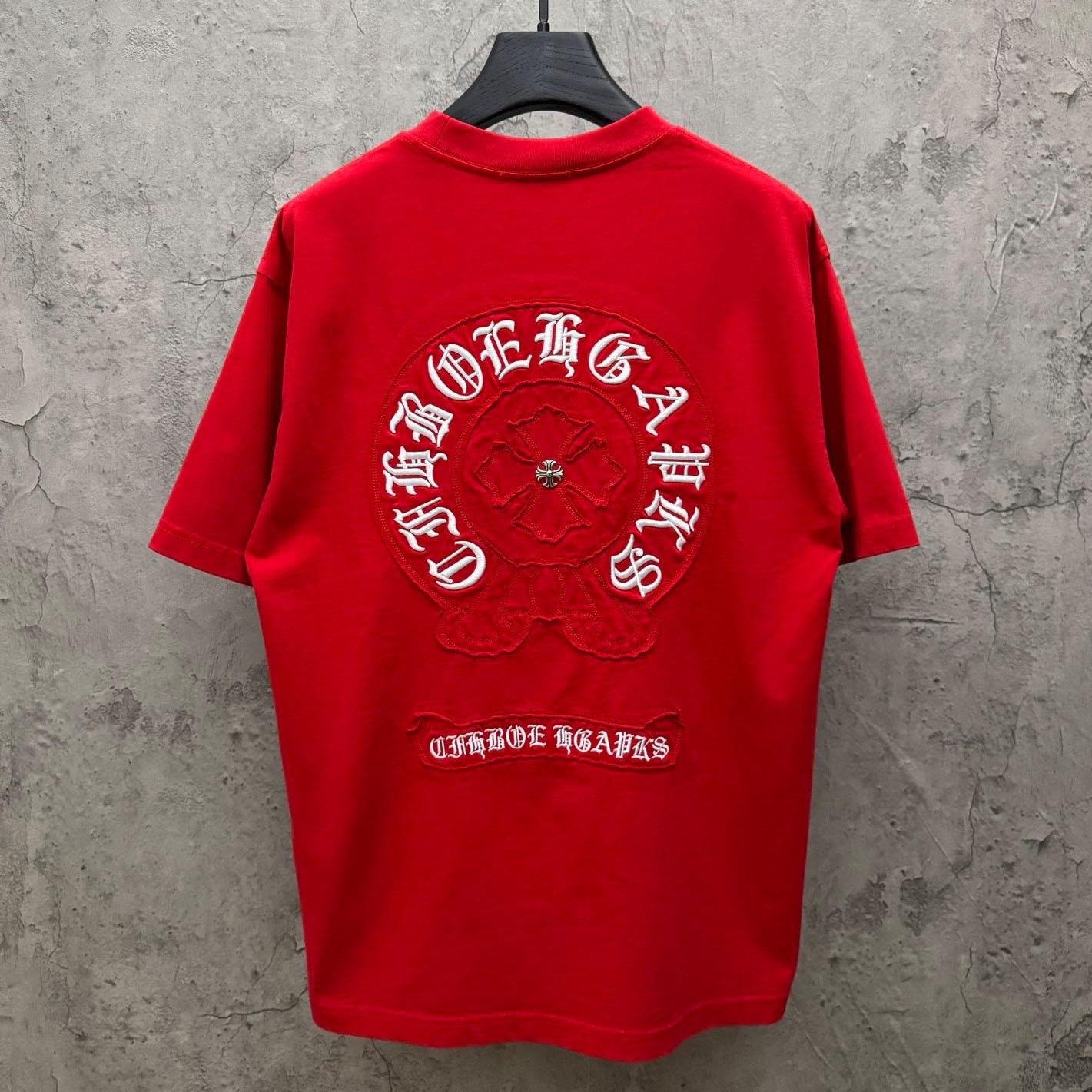 Chrome Hearts Red Sanskrit Horseshoe Embroidered  T-Shirt - DesignerGu