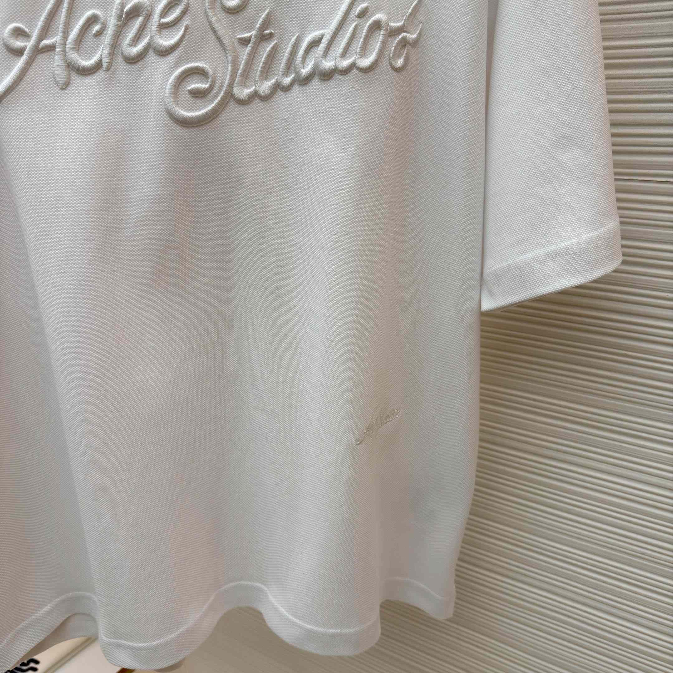 Acne Studios  Embroidered Logo T-shirt - DesignerGu